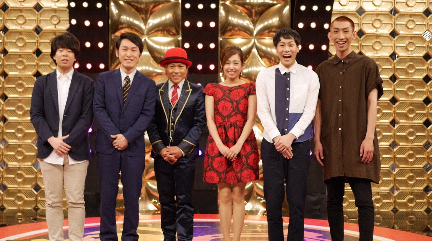 左から宮下草薙、MICRO、塩尻奈都子アナウンサー、やさしいズ。(c)メ～テレ