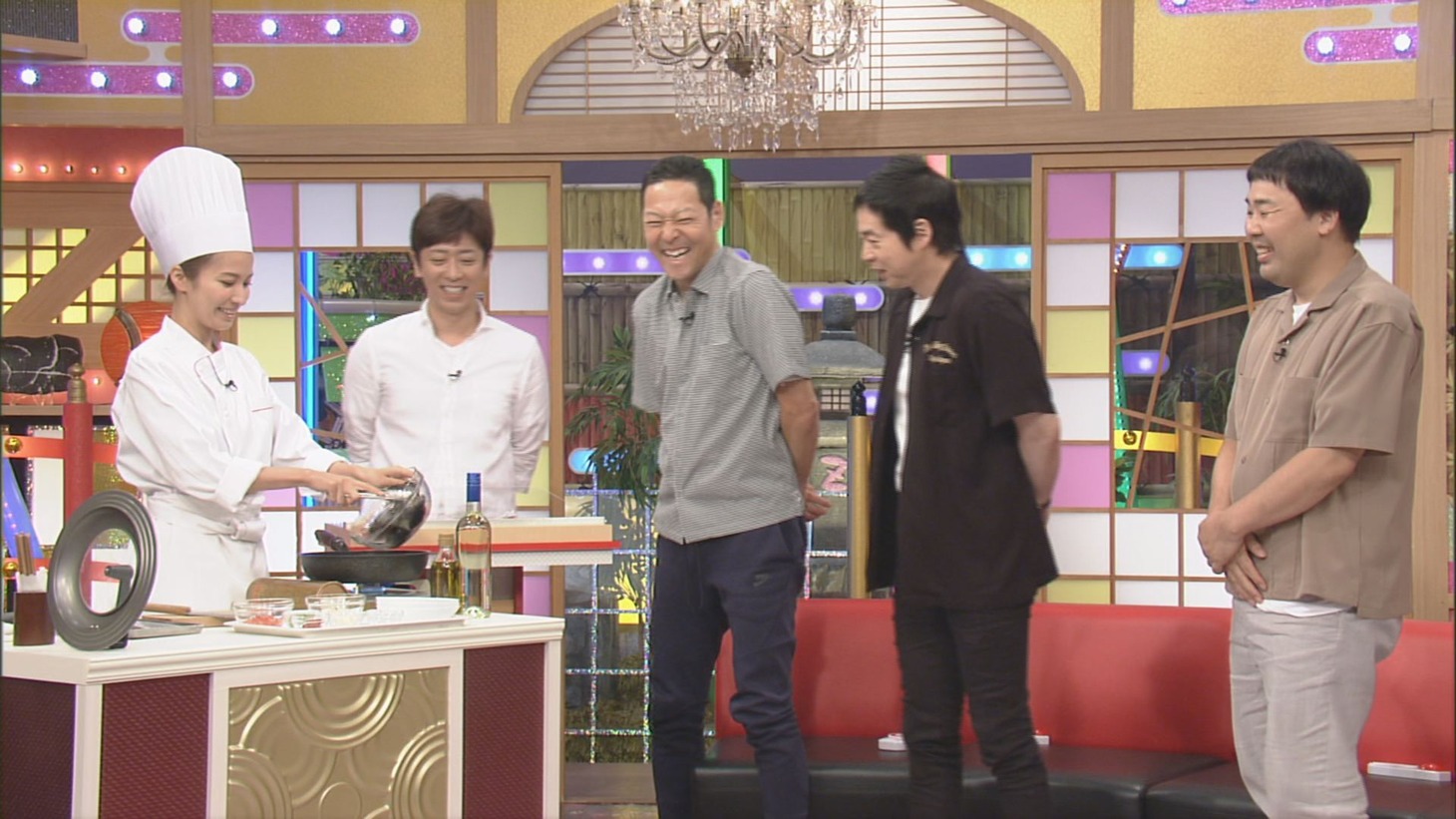 戸田れい（左端）の出演シーン。(c)CBC