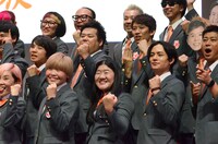 フォトセッション中の様子。