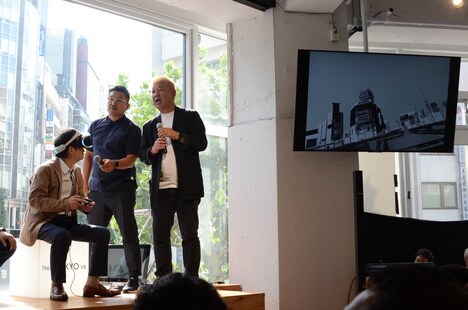 萩本欽一がVR体験するワンシーン。