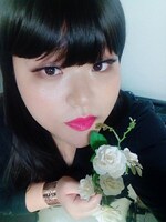 メイク後の猫塾・田辺。(c)YOSHIMOTO KOGYO CO.,LTD.