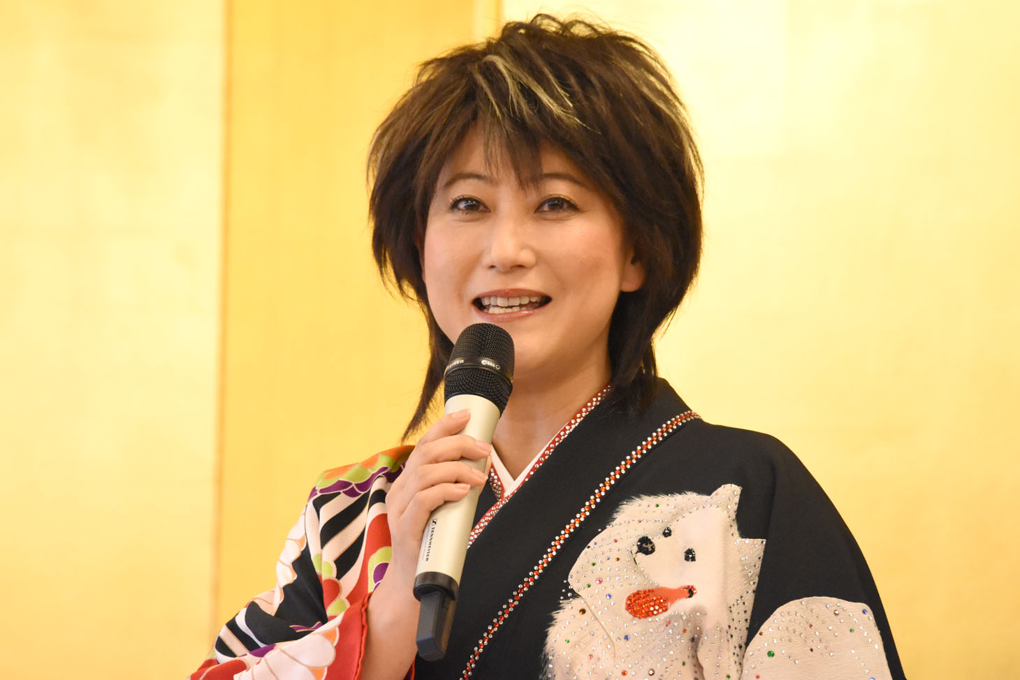 水谷千重子
