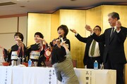 「水谷千重子50周年記念公演」製作発表会見より。