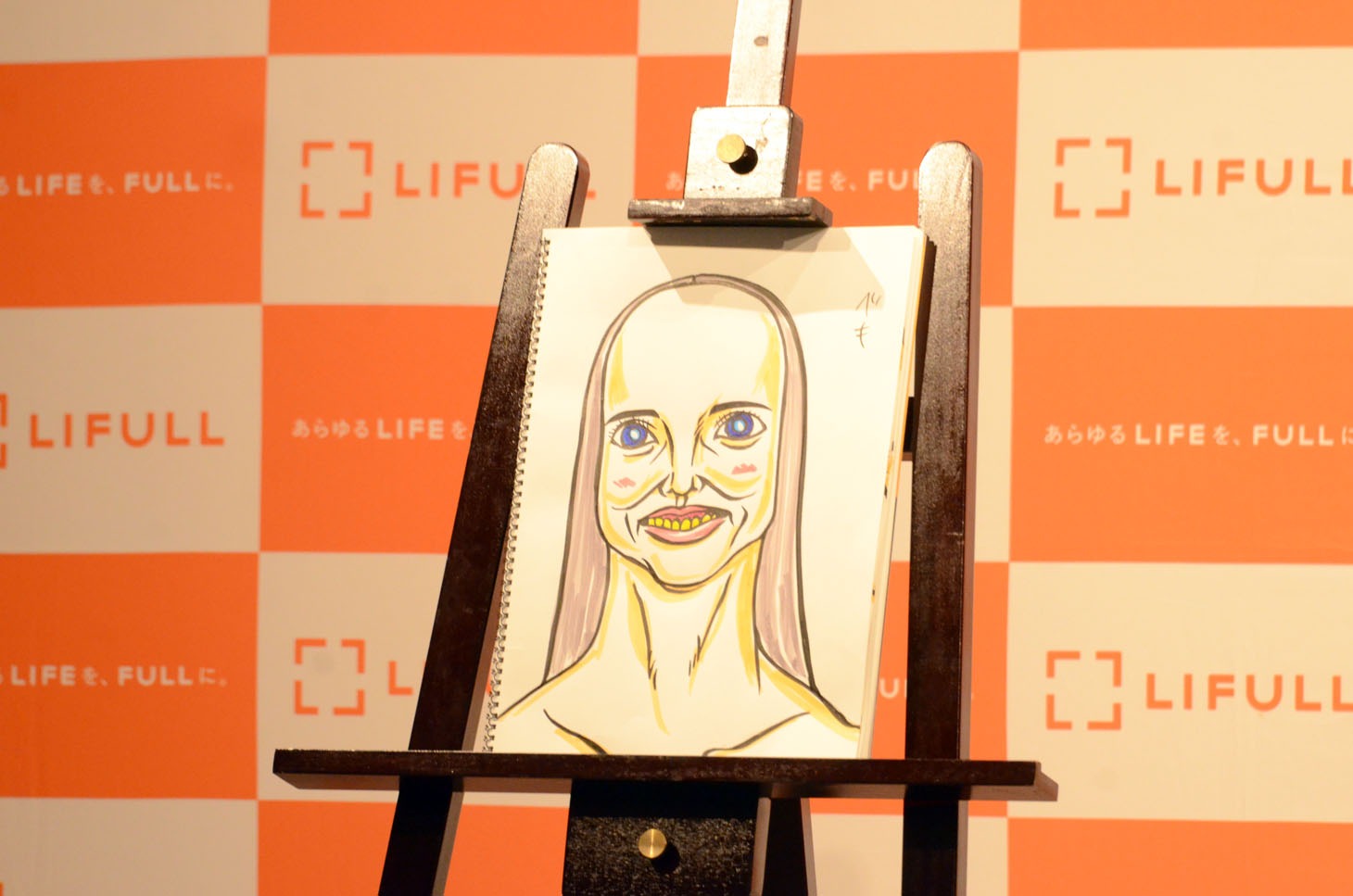 くっきーが描いたベッキーの似顔絵。
