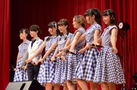 アイドル部は「チャイムの途中で」を歌唱。