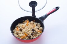 犬の心いけやがプロデュースしたフライパンでの調理例。