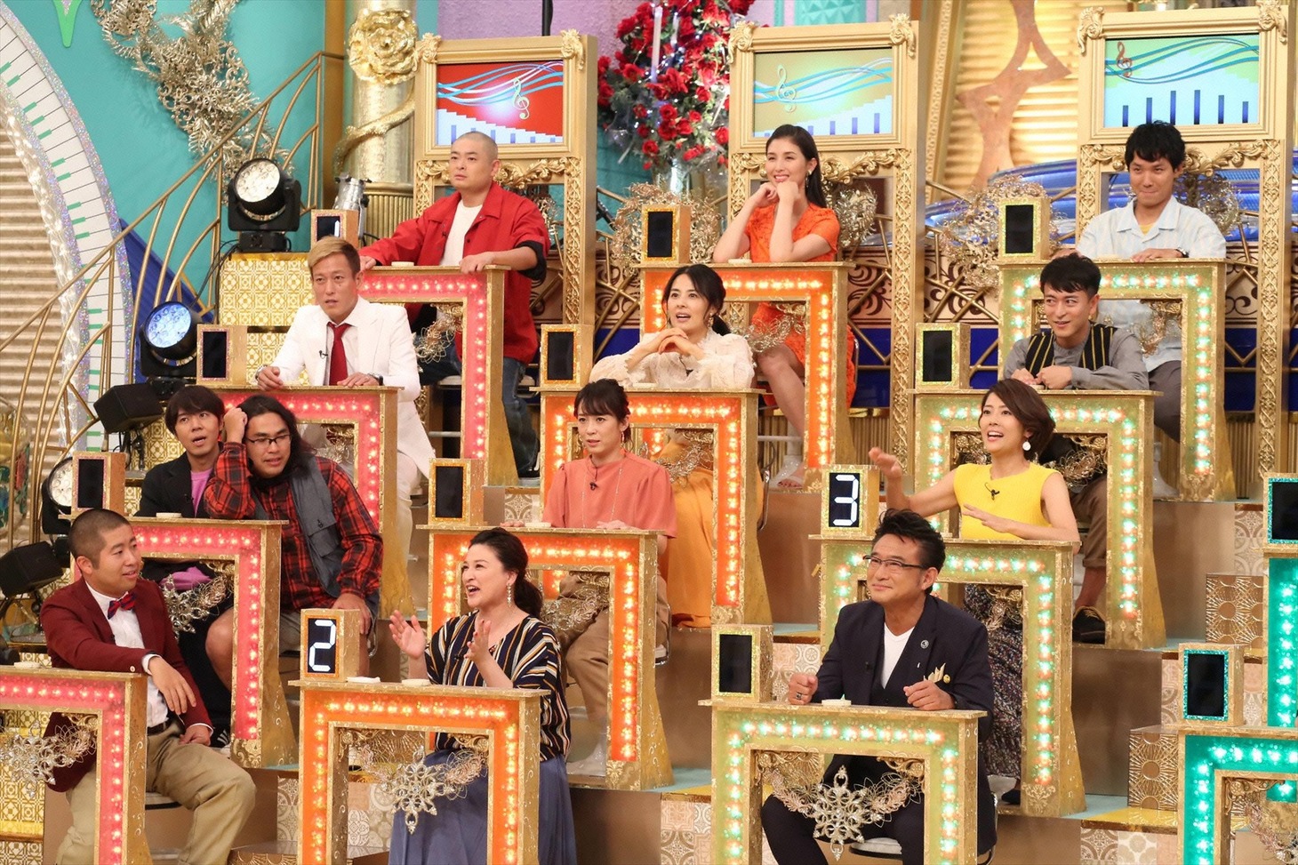 番組の出演者たち。(c)フジテレビ