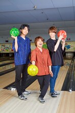 左から渡辺紘、仲村宗悟、高塚智人。