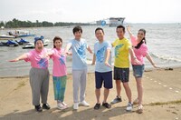 「読売テレビ開局60年 Iwataniスペシャル 鳥人間コンテスト2018」の出演者たち。(c)読売テレビ