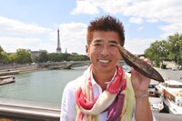 「空飛ぶかつおぶし～海外のシェフに渡したら、こんな料理になりました～」に出演する、勝俣州和。(c)SBS