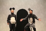 「爆笑問題30周年記念単独ライブ『O2-T1』」で爆チュー問題に扮した爆笑問題。