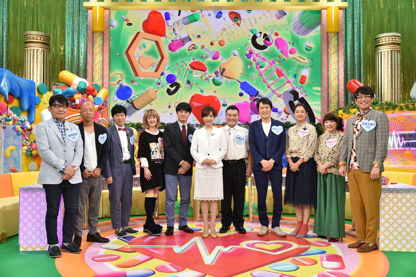 「目指せ！ケンコウ芸人」の出演者たち。(c)テレビ朝日