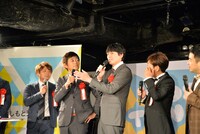 よしもと天神ビブレホールのオープン記者会見の様子。