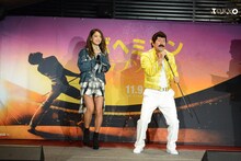 左から池田美優、レイザーラモンRG。