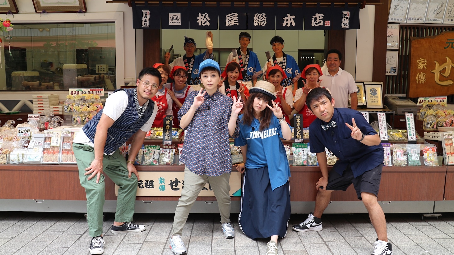 「PUFFYの耳地獄」の出演者たち。