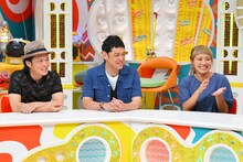 ゲストのシャンプーハットと丸山桂里奈（右）。(c)MBS