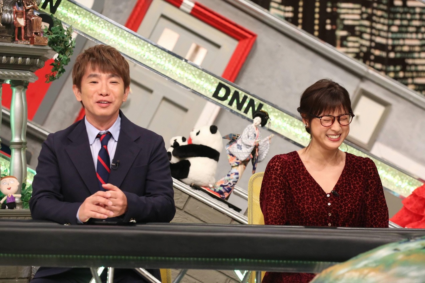 「全力！脱力タイムズ」に出演する（左から）よゐこ濱口、土屋太鳳。(c)フジテレビ