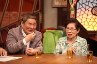 ビートたけしと姉・安子さん。(c)フジテレビ