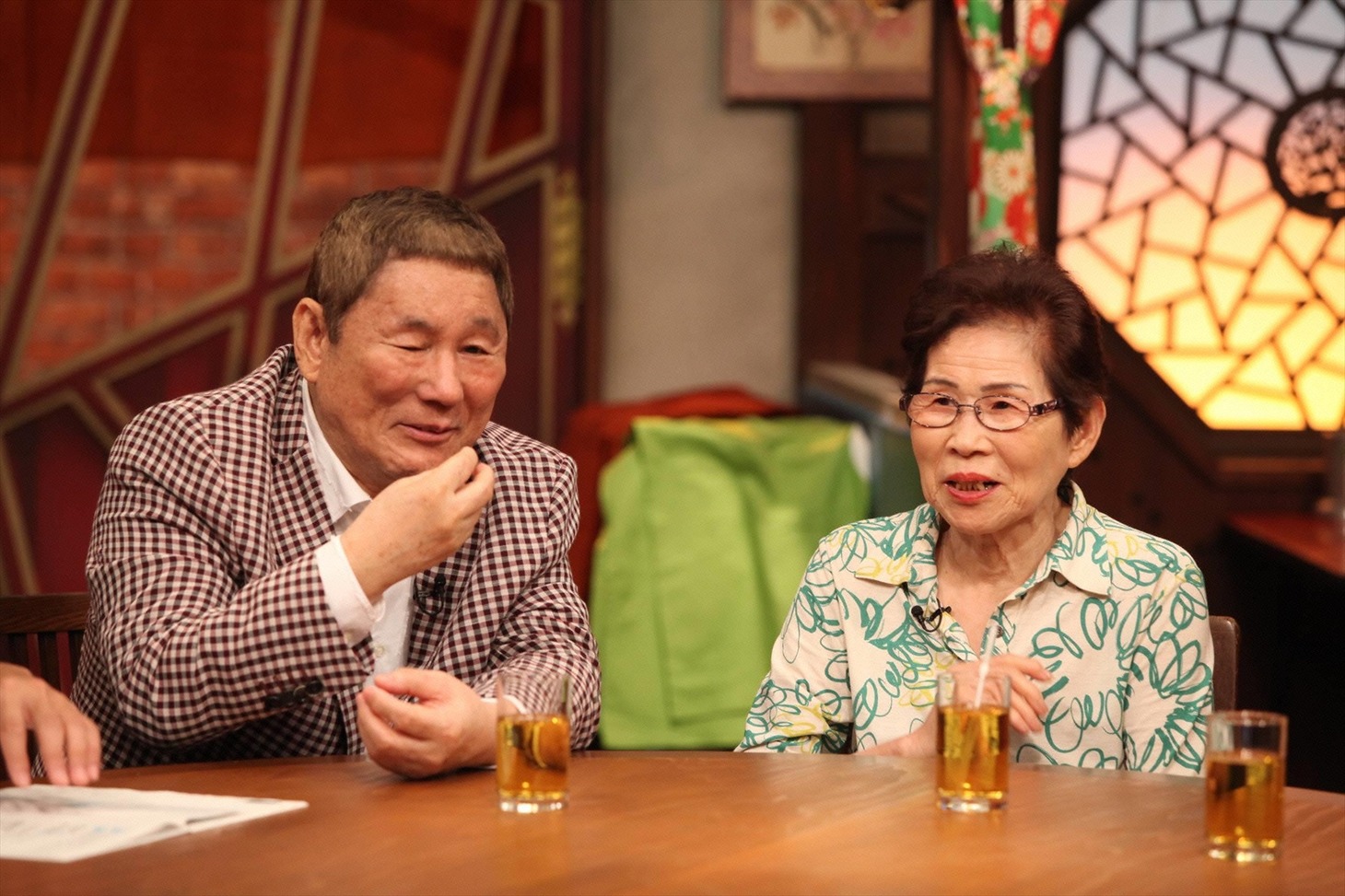 ビートたけしと姉・安子さん。(c)フジテレビ