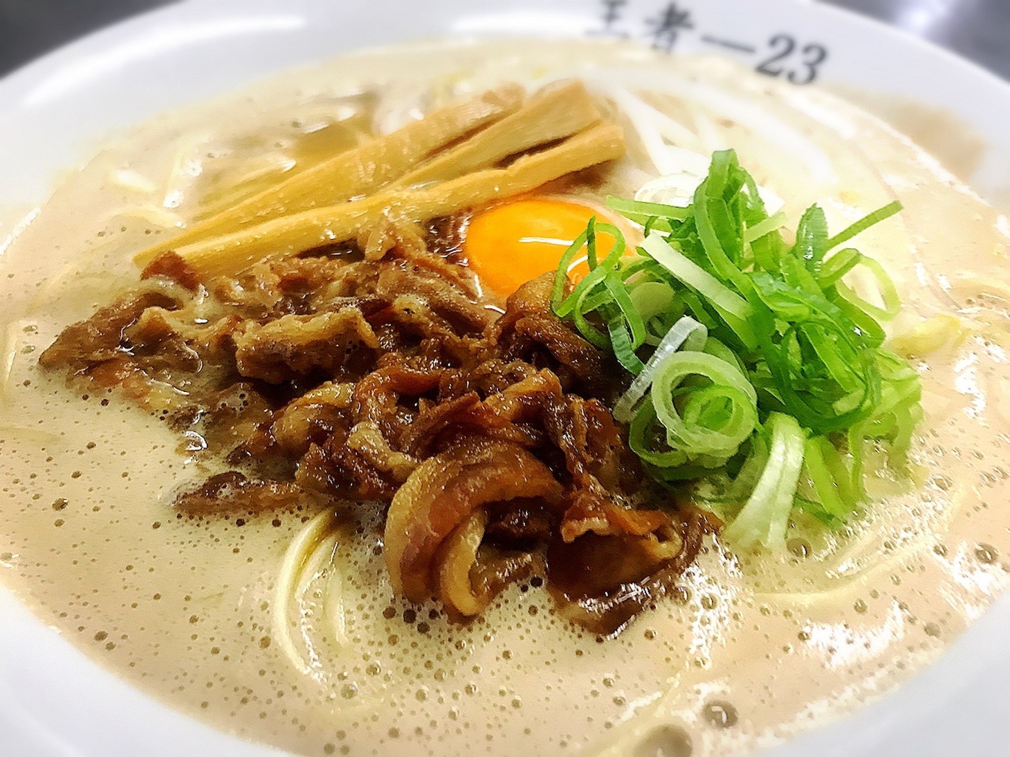 王者-23「徳島ラーメン 肉玉入り」