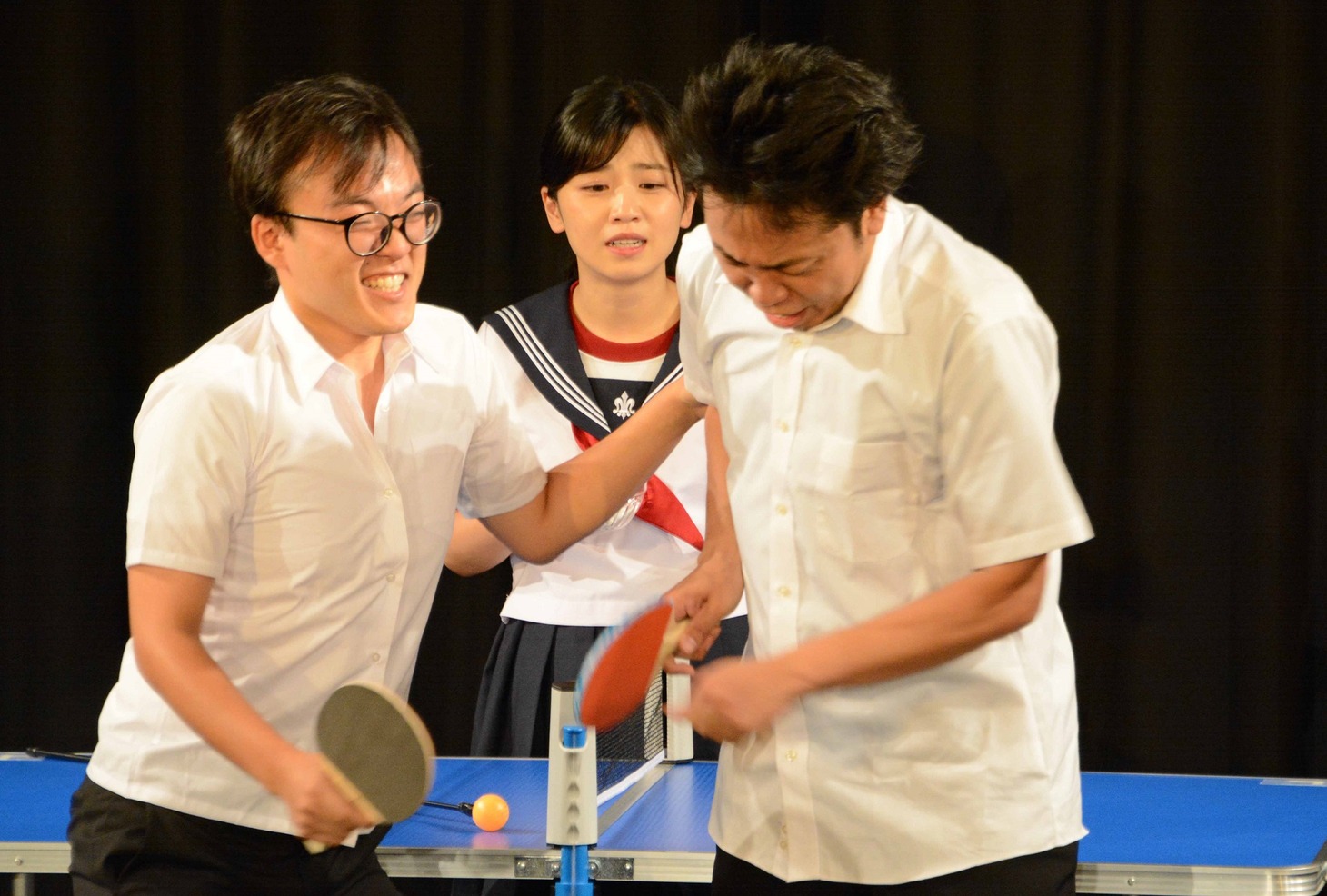 「爆裂卓球学園」より。