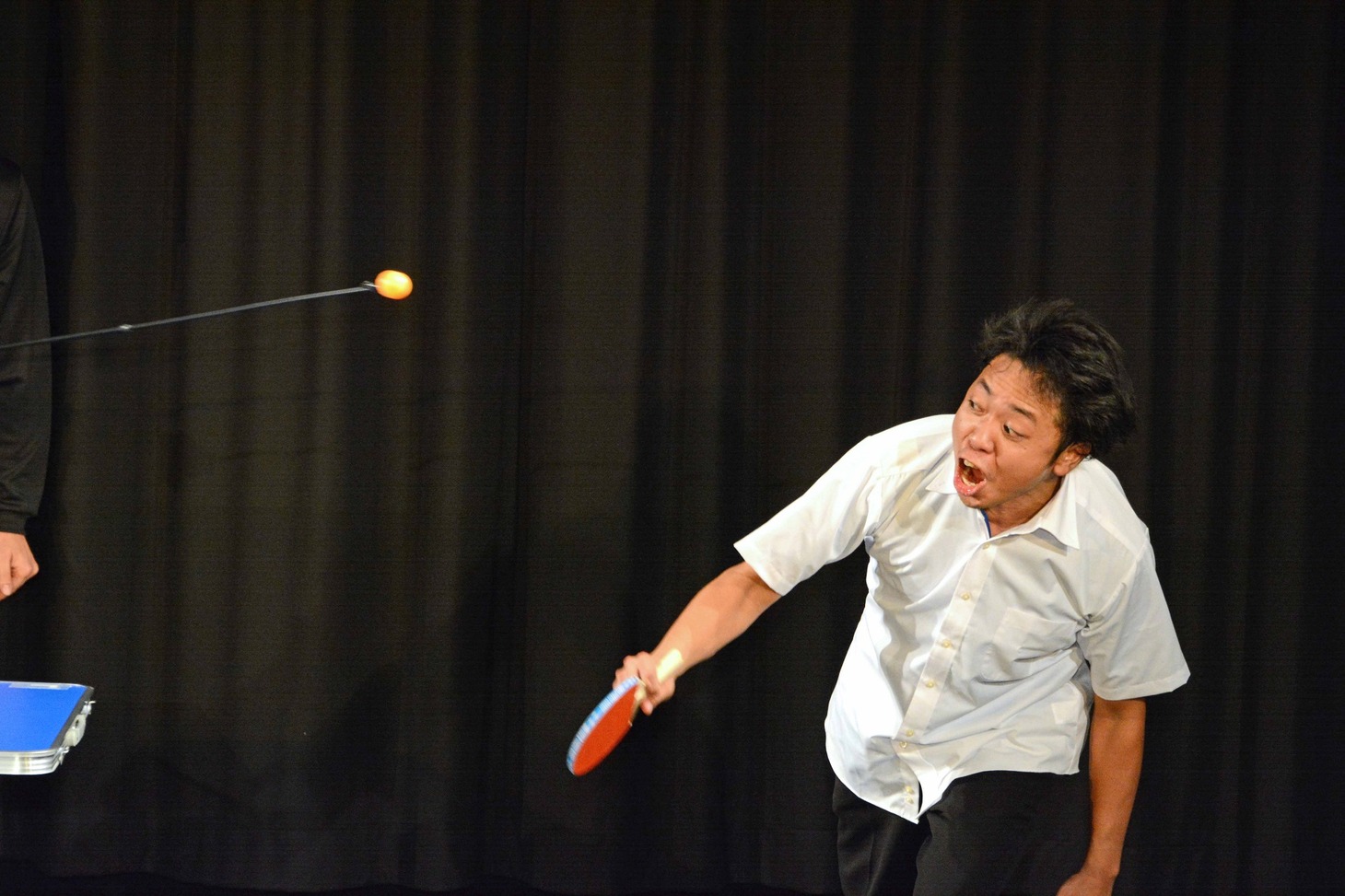 「爆裂卓球学園」より。