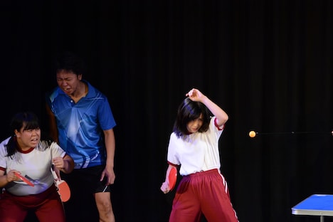 「爆裂卓球学園」より。