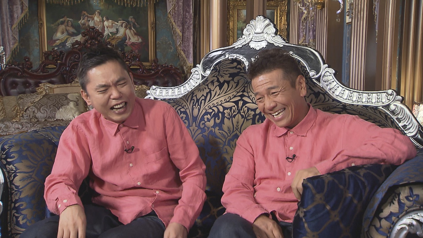 （左から）爆笑問題・太田、くりぃむしちゅー上田。(c)中京テレビ