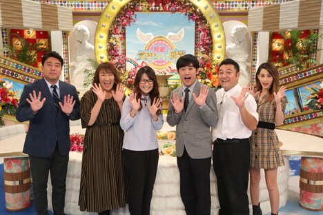 番組の出演者たち。(c)フジテレビ