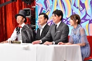 （左から）バイきんぐ小峠、くりぃむしちゅー有田、平成ノブシコブシ吉村、安田愛里。(c)TBS