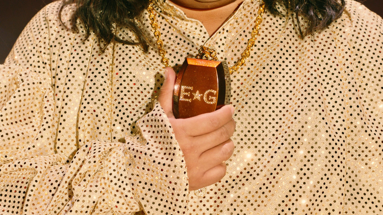CM「アーモンドピーク EASY★GOHOBING開幕物性篇」より。