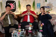 左からTKO、おのののか。