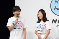 左から武田真一NHKアナウンサー、桑子真帆NHKアナウンサー。