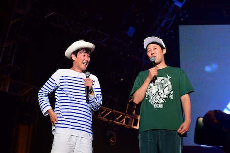 カジヒデキ（左）と小籔千豊（右）。