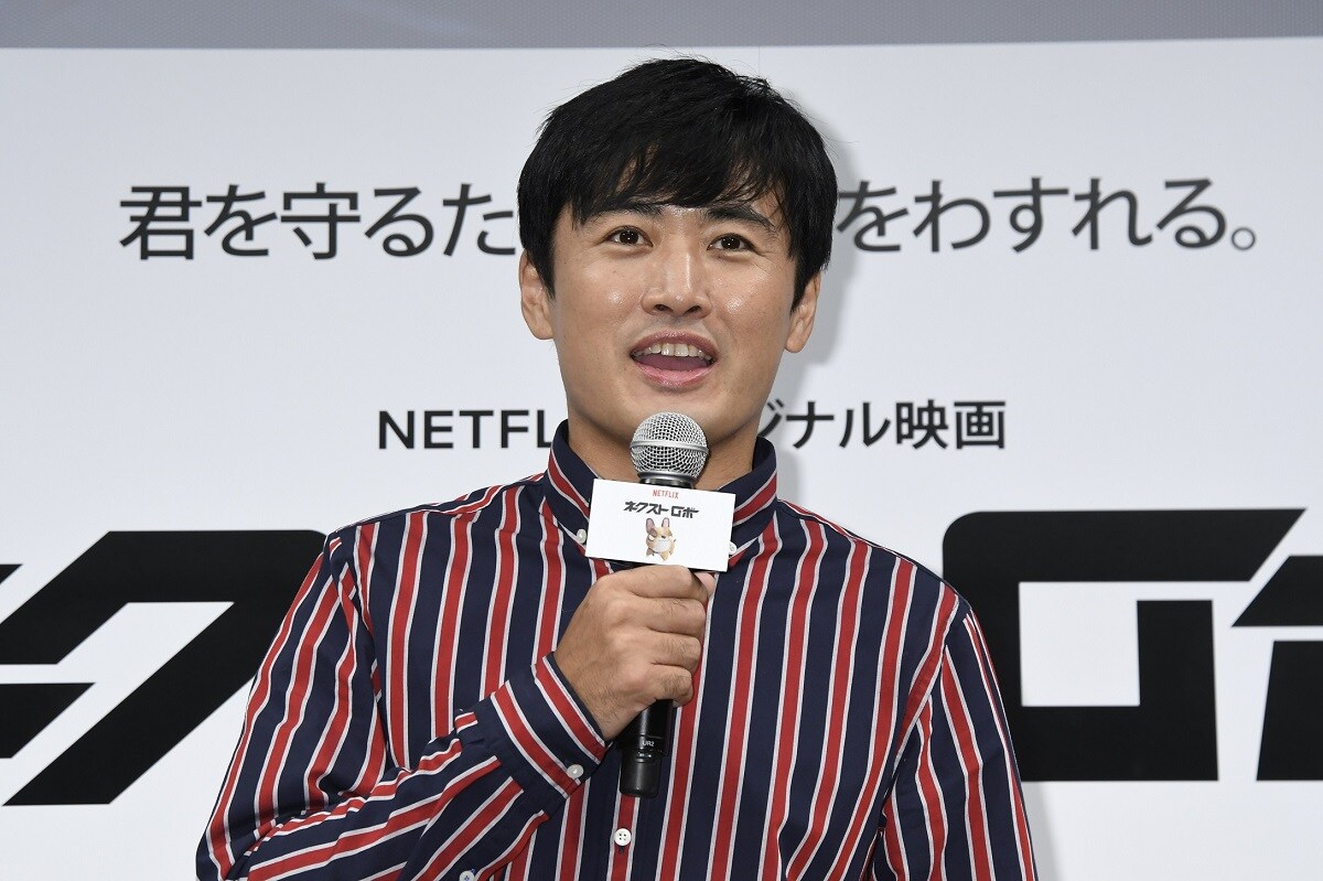 劇団ひとり、映画「ネクスト ロボ」試写会でダーリンハニー長嶋との絆明かす