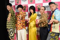 「KOYABU SONIC 2018」のステージ後、囲み取材に応じたジェニーハイ。