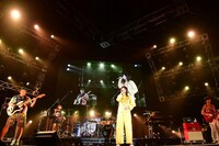 ジェニーハイのステージの様子。