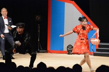 新ネタを披露するにゃんこスター。