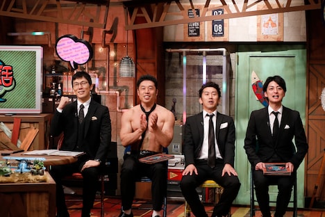 （左から）浅越ゴエ、なかやまきんに君、ツートライブ。(c)ABC