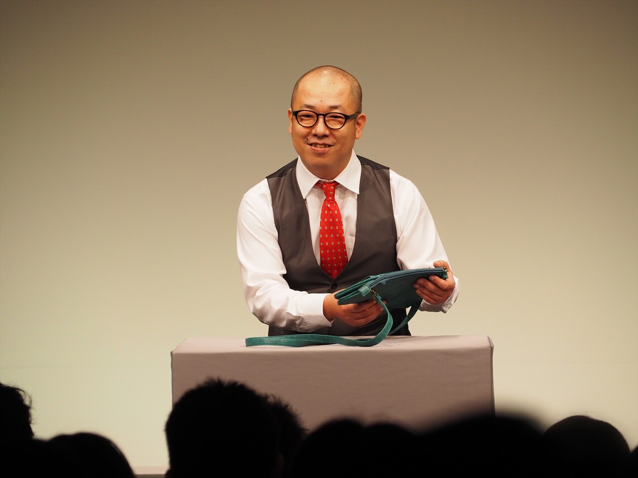 ルシファー吉岡の単独ライブがCSテレ朝で「解説編」含め3時間放送