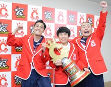 「キングオブコント2018」で優勝したハナコ。