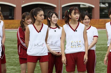 「女性芸能人・秋のスポーツテスト」のワンシーン。(c)テレビ朝日