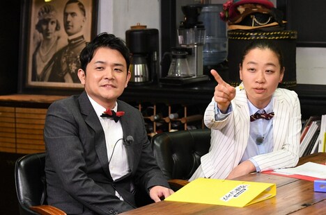 （左から）千鳥ノブ、いとうあさこ。(c)ABC