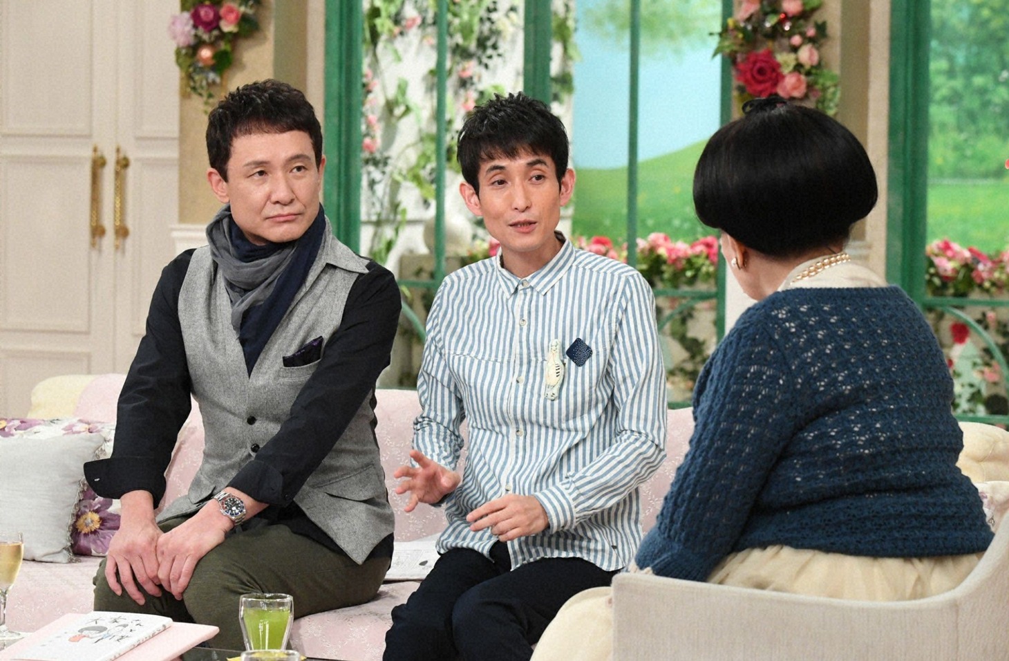 「徹子の部屋」に出演する（左から）木下ほうか、カラテカ矢部。(c)テレビ朝日