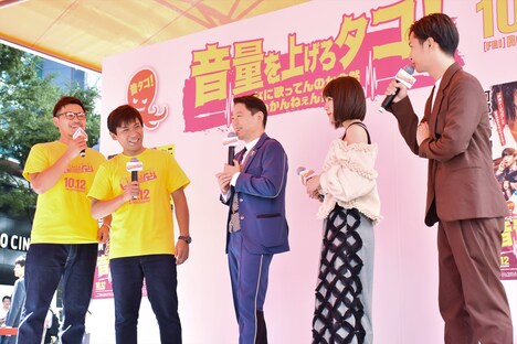 トークのワンシーン。