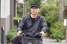 「ドロ刑」第1話より、高橋克実演じる伝説の空き巣。(c)日本テレビ