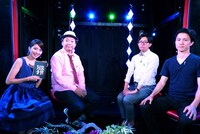 左から 曽田茉莉江、鈴木おさむ、ナイチンゲールダンス。(c)BSフジ