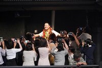 「スマイル客席徒競走」に臨む、和牛・水田。