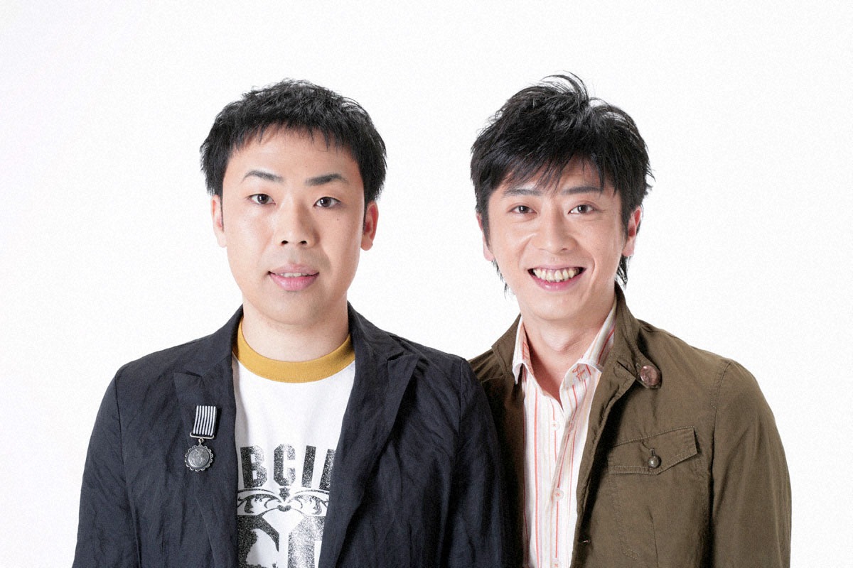 「平成30年度 NHK新人お笑い大賞」の司会を務めたフットボールアワー。
