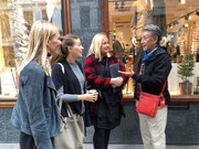 「じゅん散歩」のワンシーン。(c)テレビ朝日